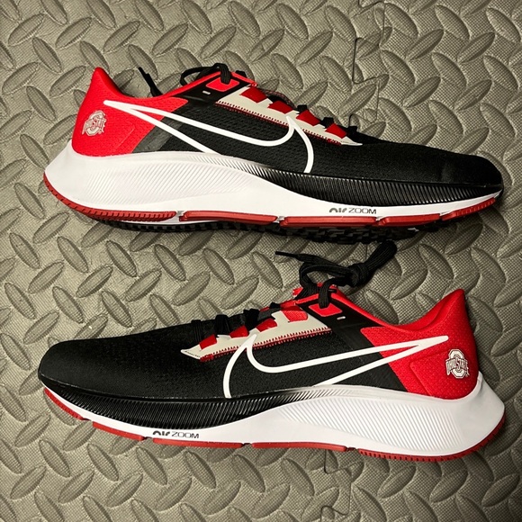Nike Air Zoom Pegasus 38 OSU Ohio State Buckeyes Shoes Men DJ0837-001 - Picture 14 of 16